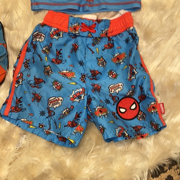 Disney Spider Man 4T Rash Gard and swim shorts and waterproof shoes - Picture 2 of 6